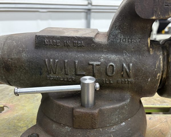 Swivel Base Handles, 1/2-13 Thread, with a 7/8" Diameter Nut - Image 4