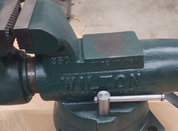 Swivel base handles 1/2-13 thread, with 11/16" diameter for smaller size for smaller vises - Image 4