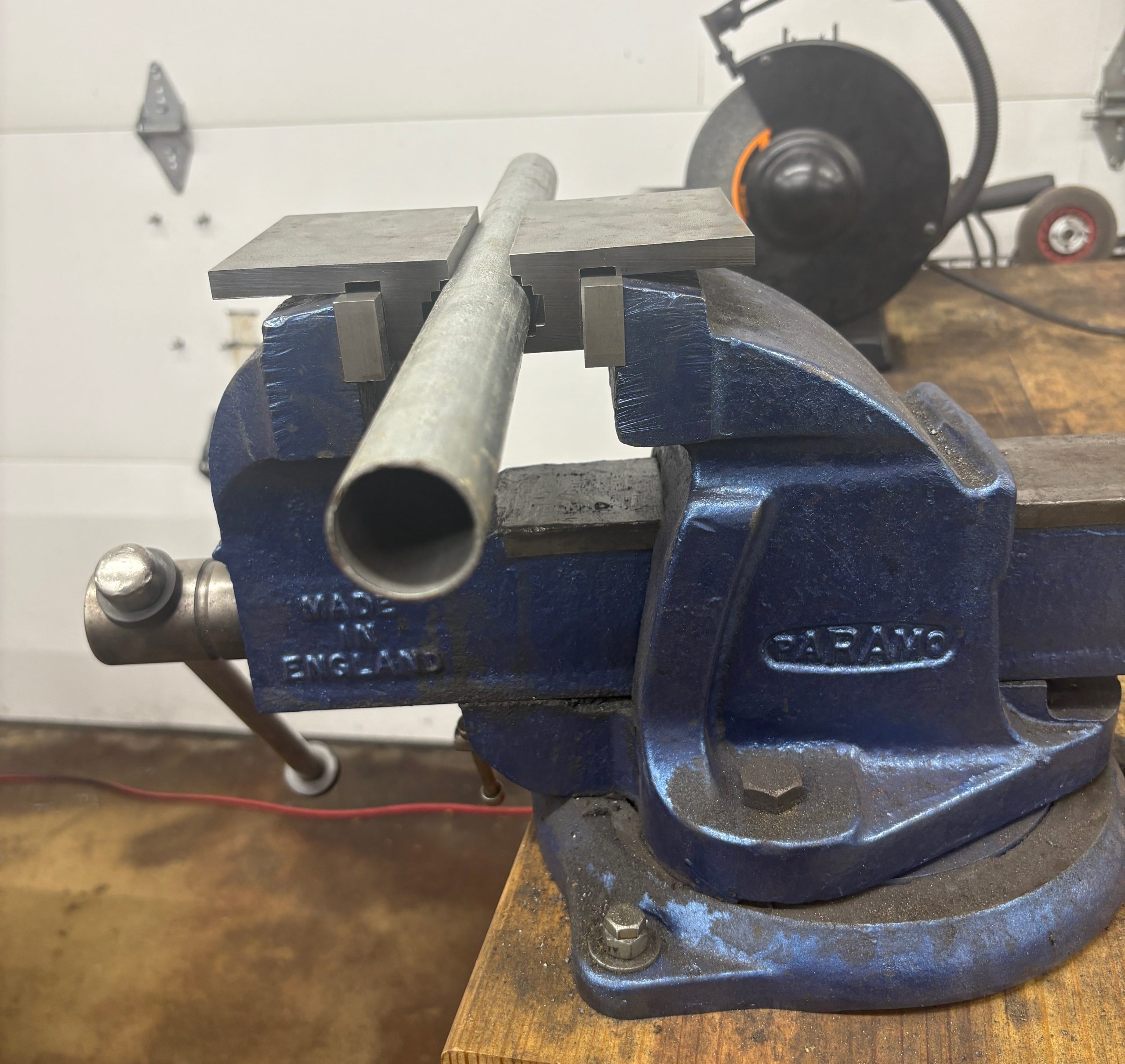 Universal 4" Wide Magnetic Pipe Jaw Covers - Image 5