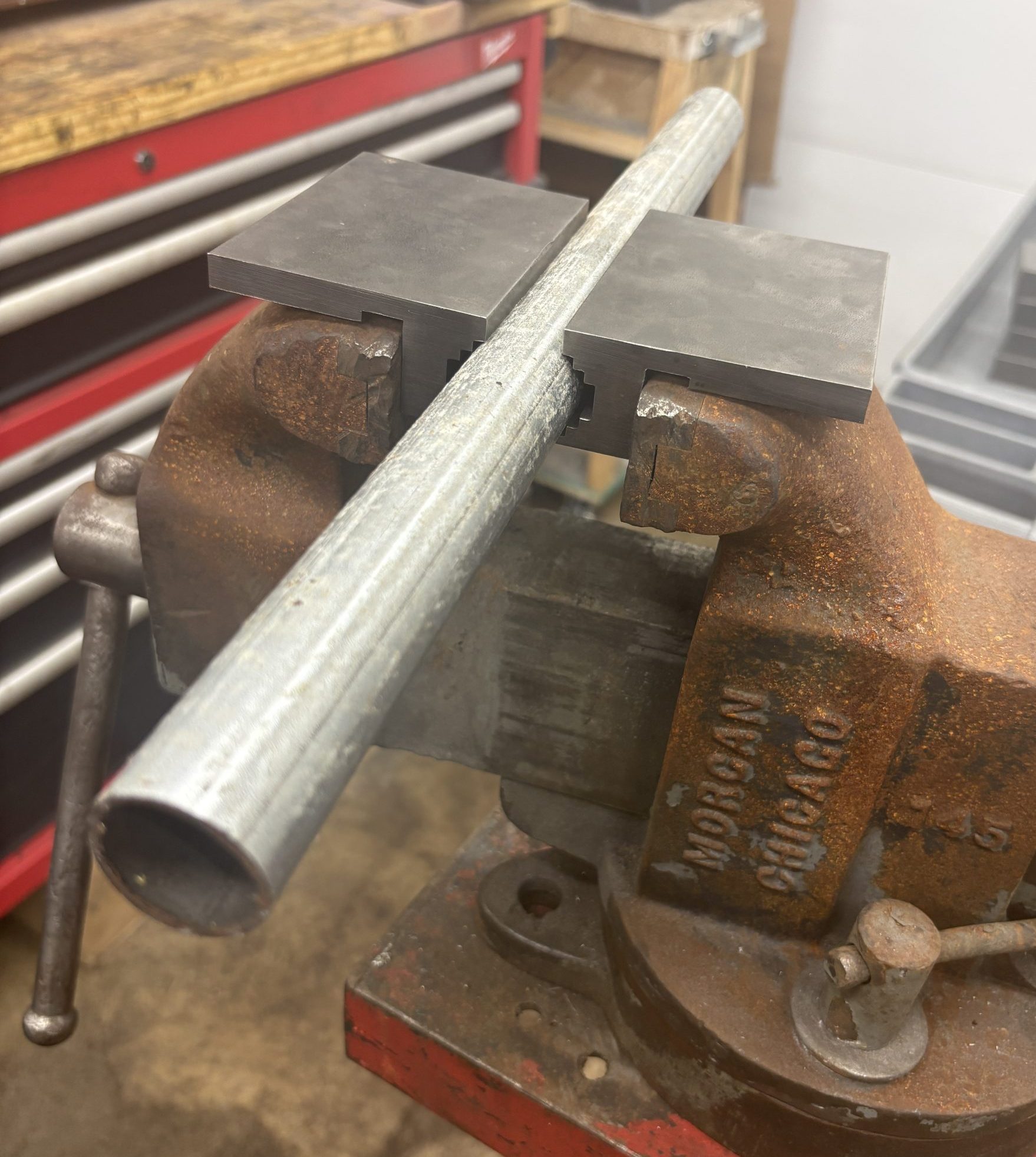 Universal 4" Wide Magnetic Pipe Jaw Covers - Image 7